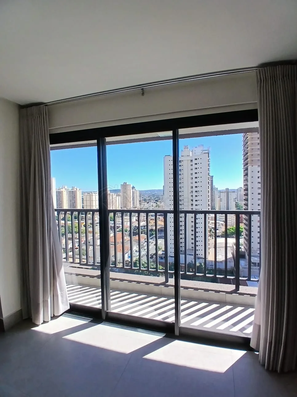 Alugar Apartamento / Padr&atilde;o em Goi&acirc;nia R$ 5.500,00 - Foto 7