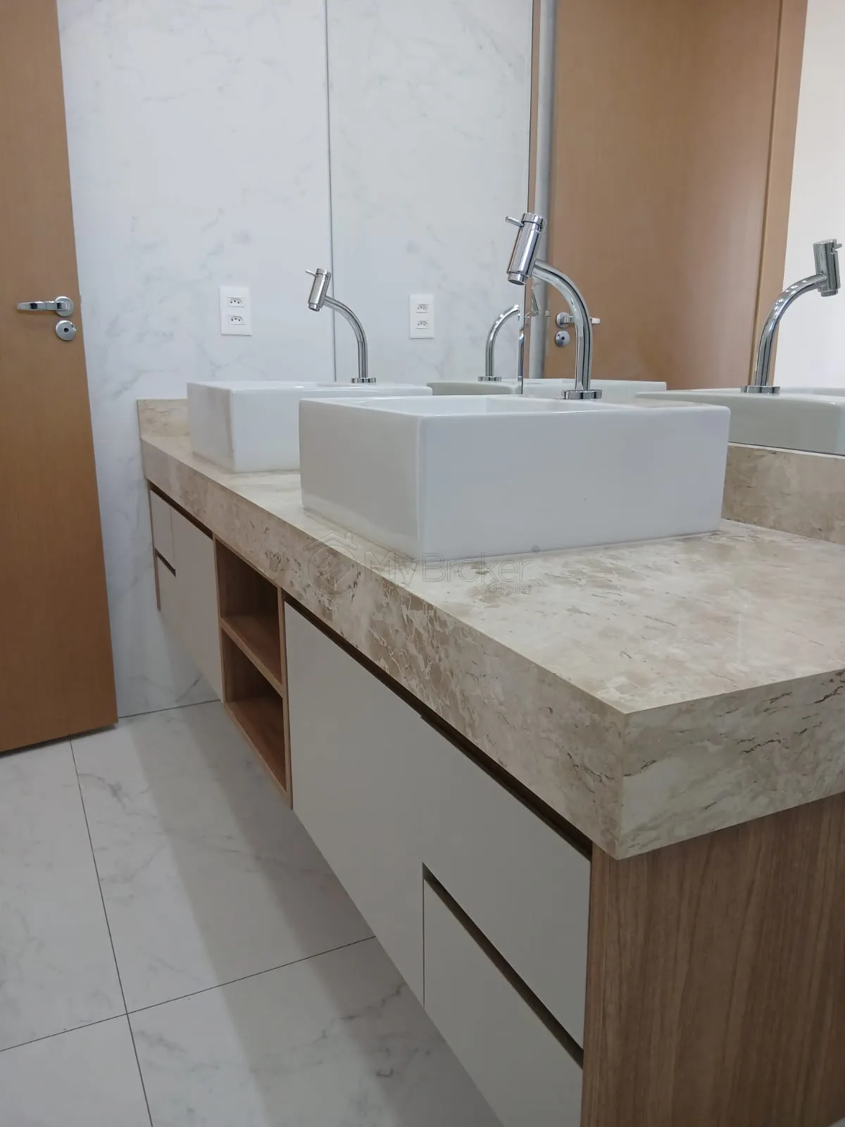 Alugar Apartamento / Padr&atilde;o em Goi&acirc;nia R$ 5.500,00 - Foto 21