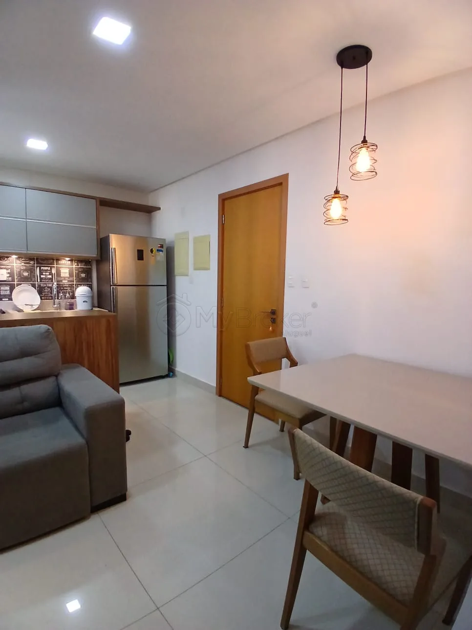 Alugar Apartamento / Padr&atilde;o em Goi&acirc;nia R$ 2.800,00 - Foto 2