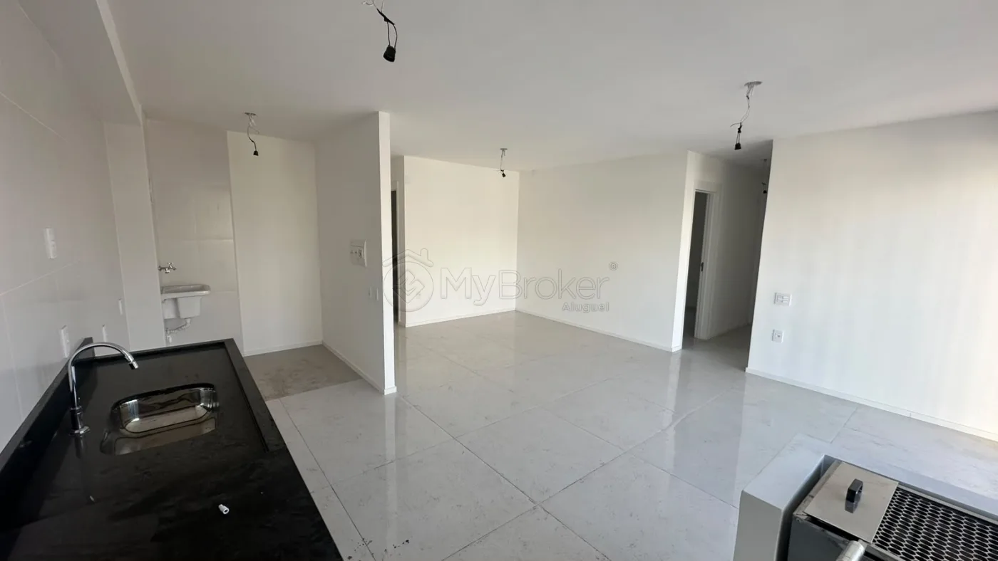 Alugar Apartamento / Padr&atilde;o em Goi&acirc;nia R$ 5.500,00 - Foto 5