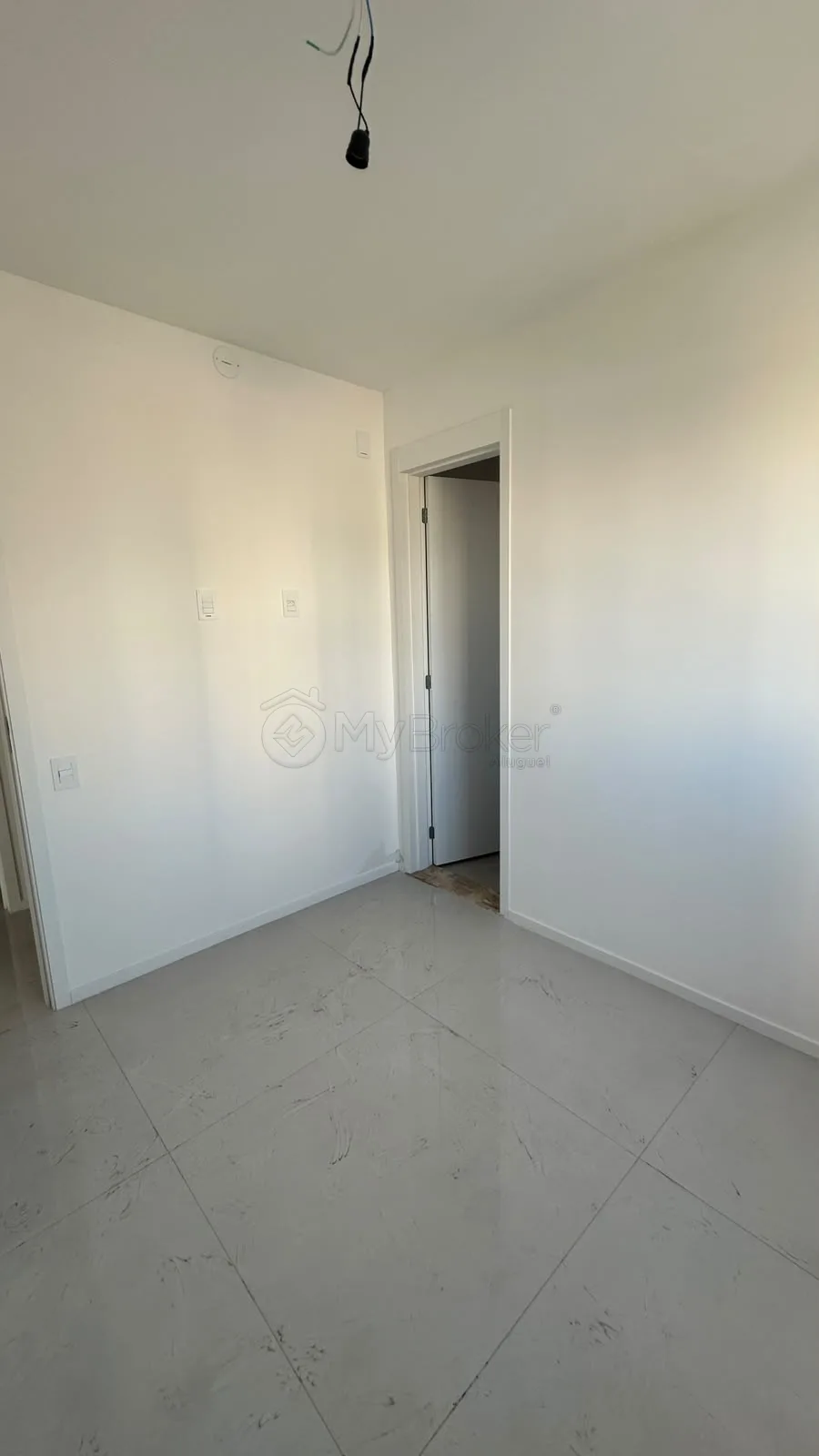 Alugar Apartamento / Padr&atilde;o em Goi&acirc;nia R$ 5.500,00 - Foto 8