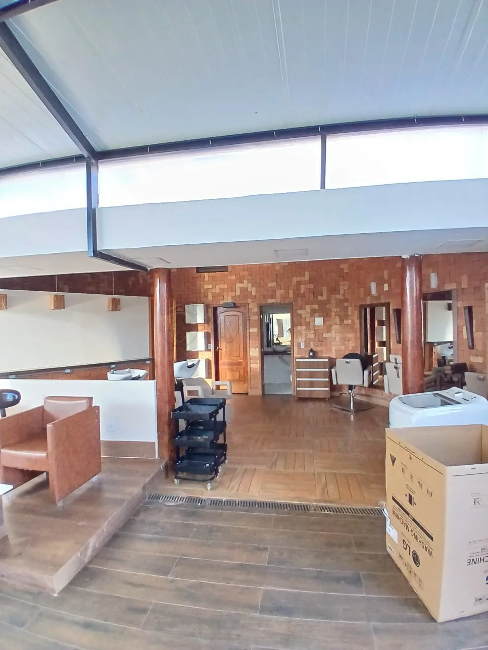 Alugar Comercial / Sala em Goi&acirc;nia R$ 4.000,00 - Foto 8