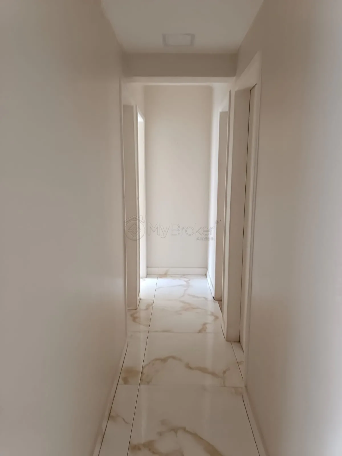 Alugar Apartamento / Padr&atilde;o em Goi&acirc;nia R$ 3.900,00 - Foto 8