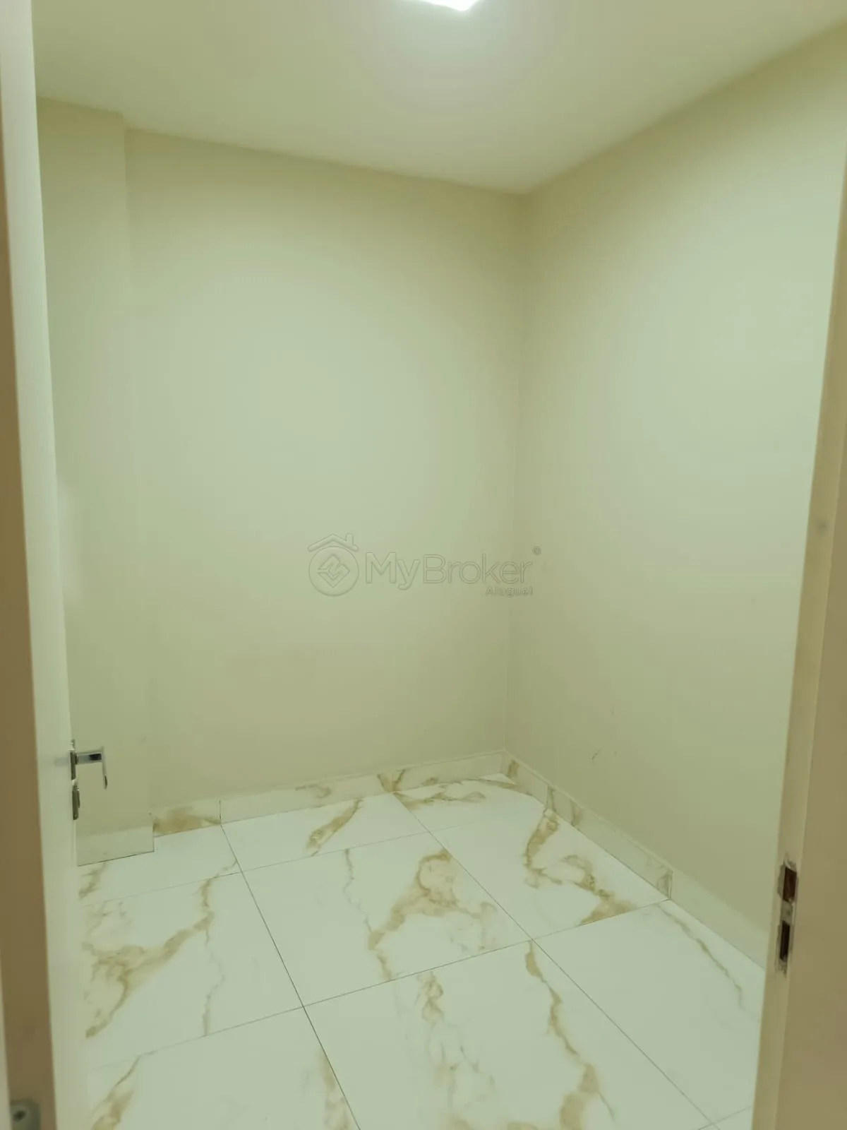 Alugar Apartamento / Padr&atilde;o em Goi&acirc;nia R$ 3.900,00 - Foto 9