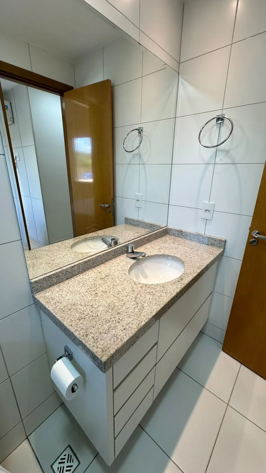 Alugar Apartamento / Padr&atilde;o em Goi&acirc;nia R$ 5.900,00 - Foto 23