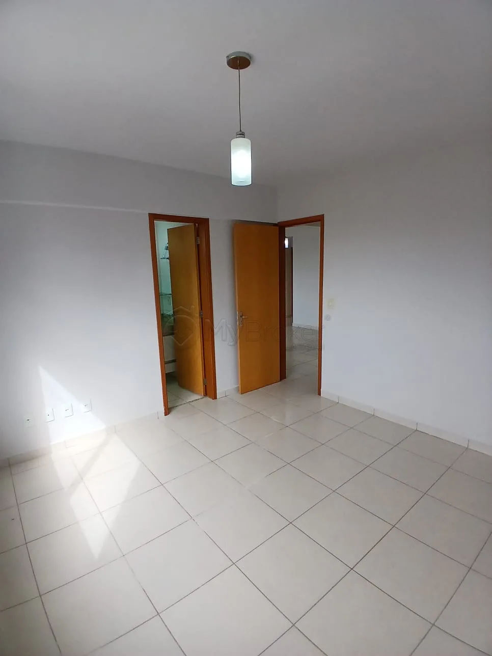 Alugar Apartamento / Padr&atilde;o em Goi&acirc;nia R$ 2.000,00 - Foto 5