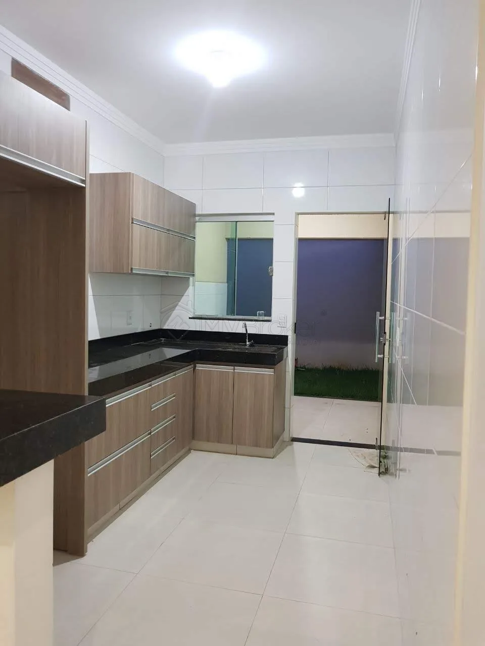 Alugar Casa / Padr&atilde;o em Goi&acirc;nia R$ 2.700,00 - Foto 17