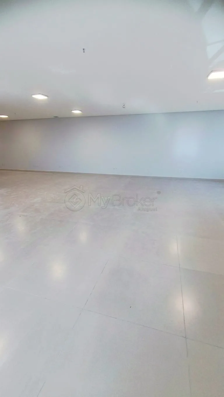 Alugar Comercial / Sala em Condom&iacute;nio em Goi&acirc;nia R$ 6.000,00 - Foto 3