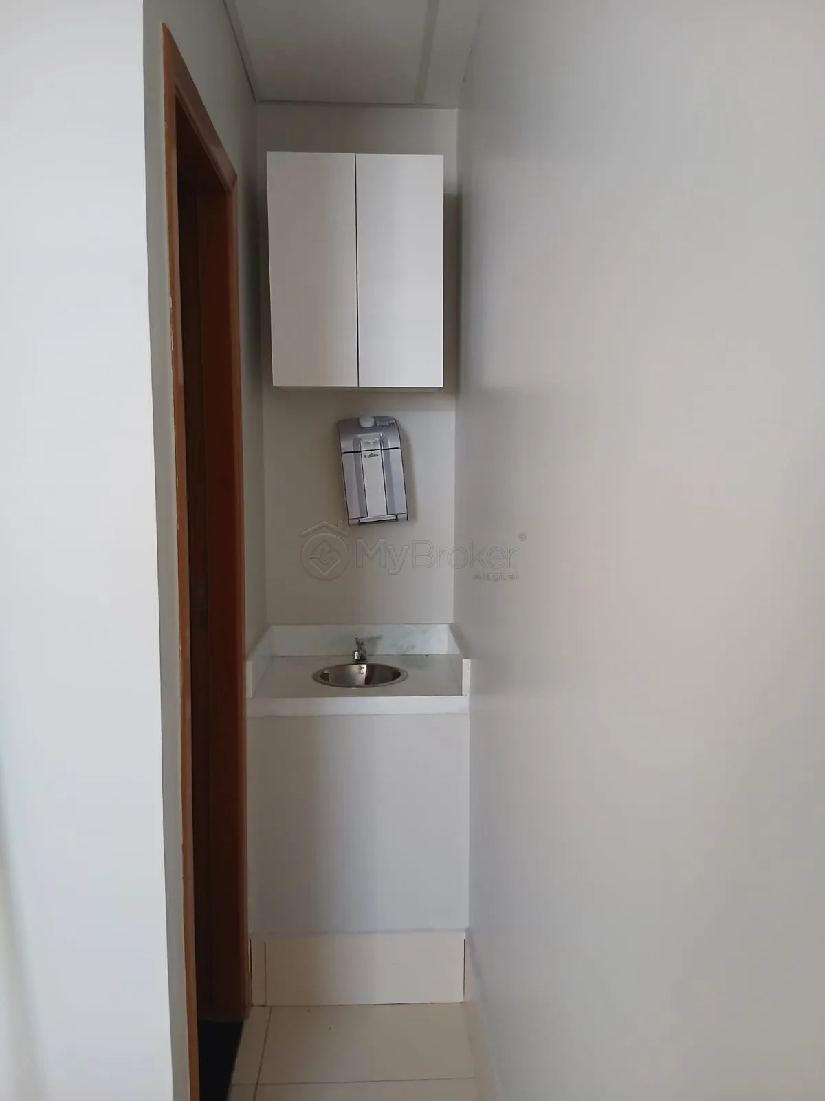 Alugar Comercial / Sala em Condom&iacute;nio em Goi&acirc;nia R$ 2.000,00 - Foto 7