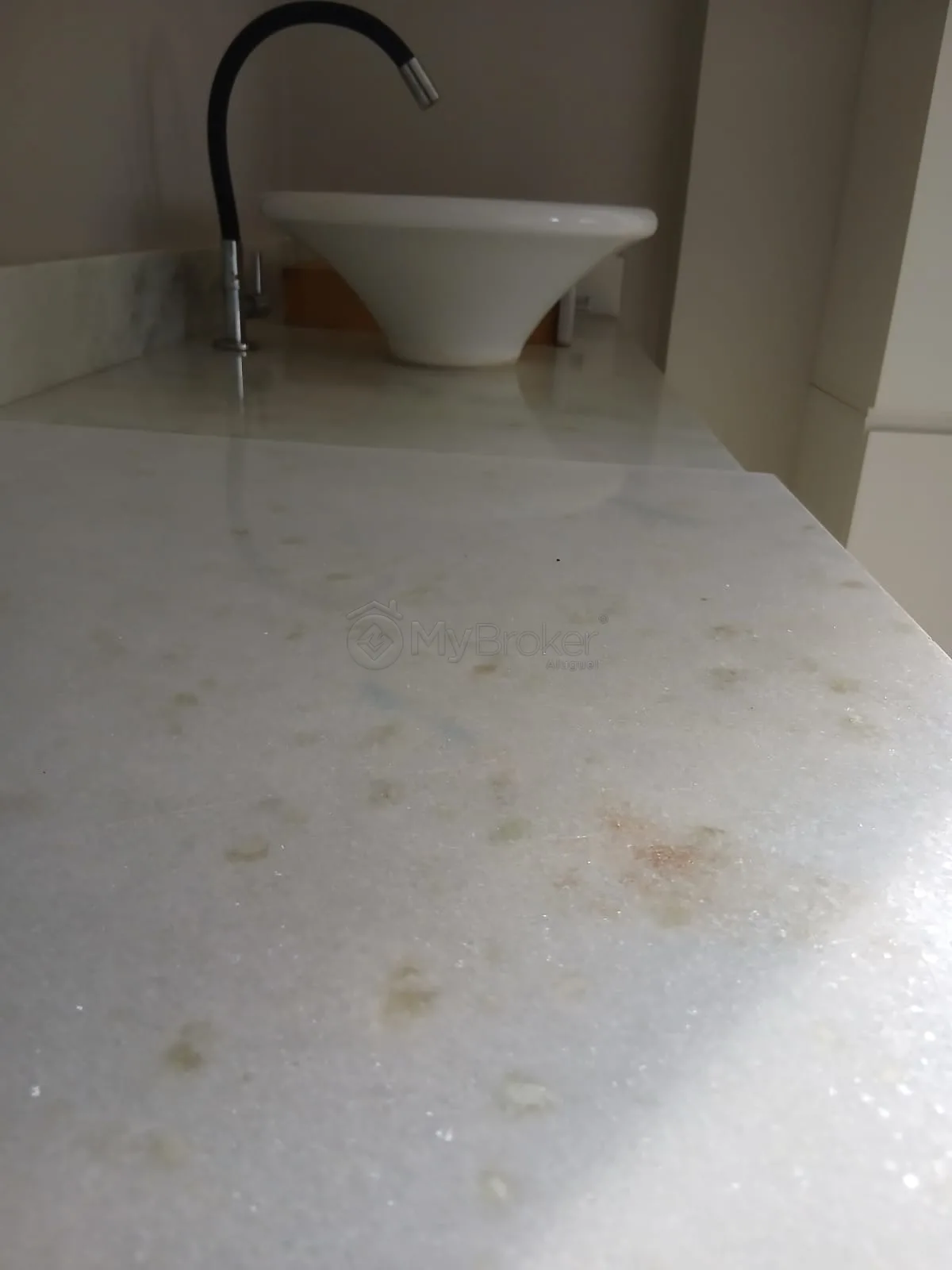 Alugar Comercial / Sala em Condom&iacute;nio em Goi&acirc;nia R$ 2.000,00 - Foto 9