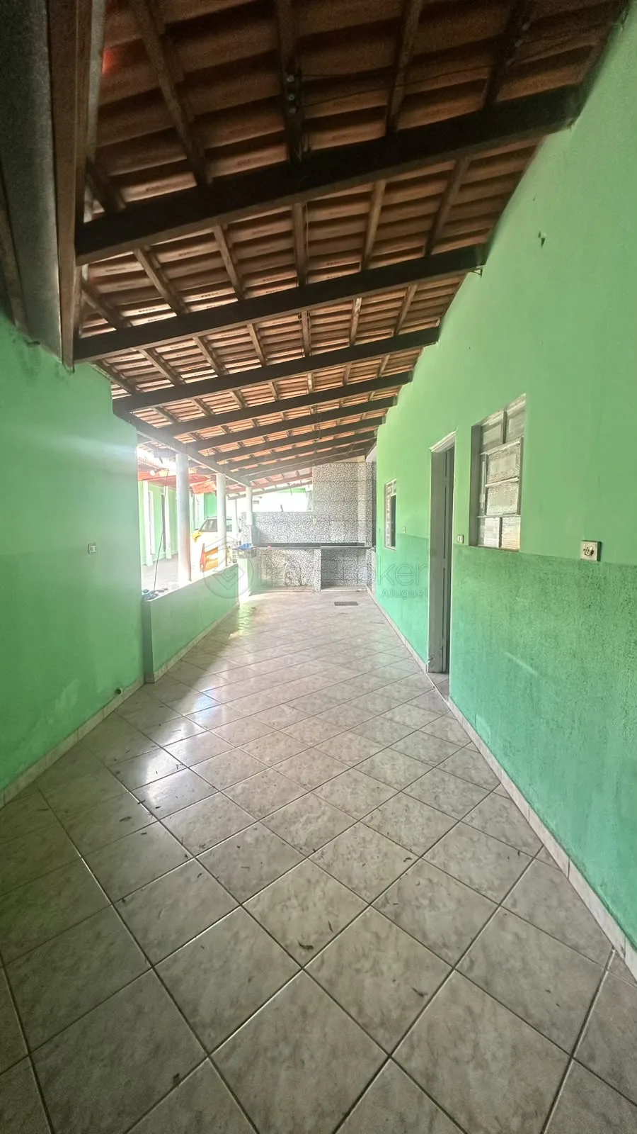 Alugar Casa / Padr&atilde;o em Goi&acirc;nia R$ 1.200,00 - Foto 1