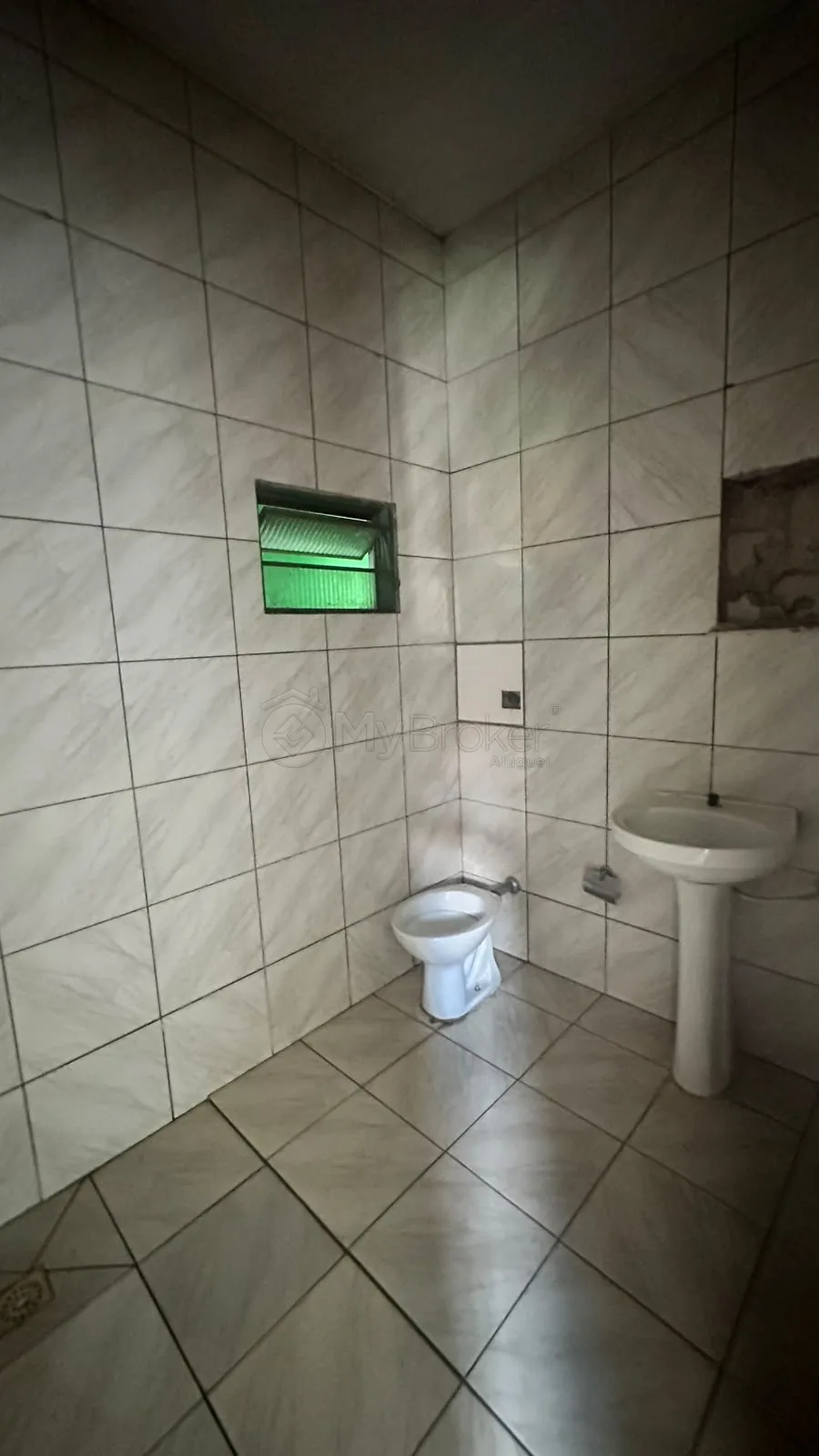 Alugar Casa / Padr&atilde;o em Goi&acirc;nia R$ 1.200,00 - Foto 18