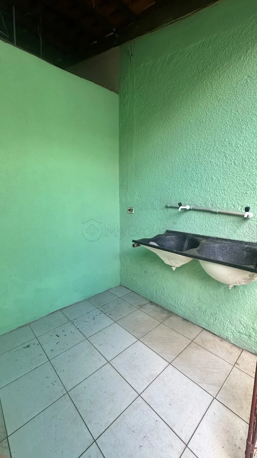 Alugar Casa / Padr&atilde;o em Goi&acirc;nia R$ 1.200,00 - Foto 15