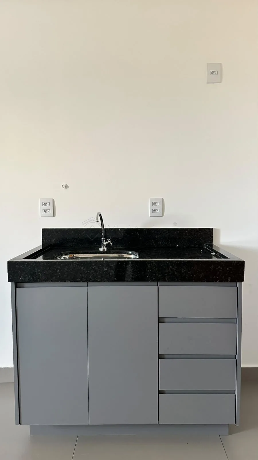 Alugar Apartamento / Flat em Goi&acirc;nia R$ 1.700,00 - Foto 6