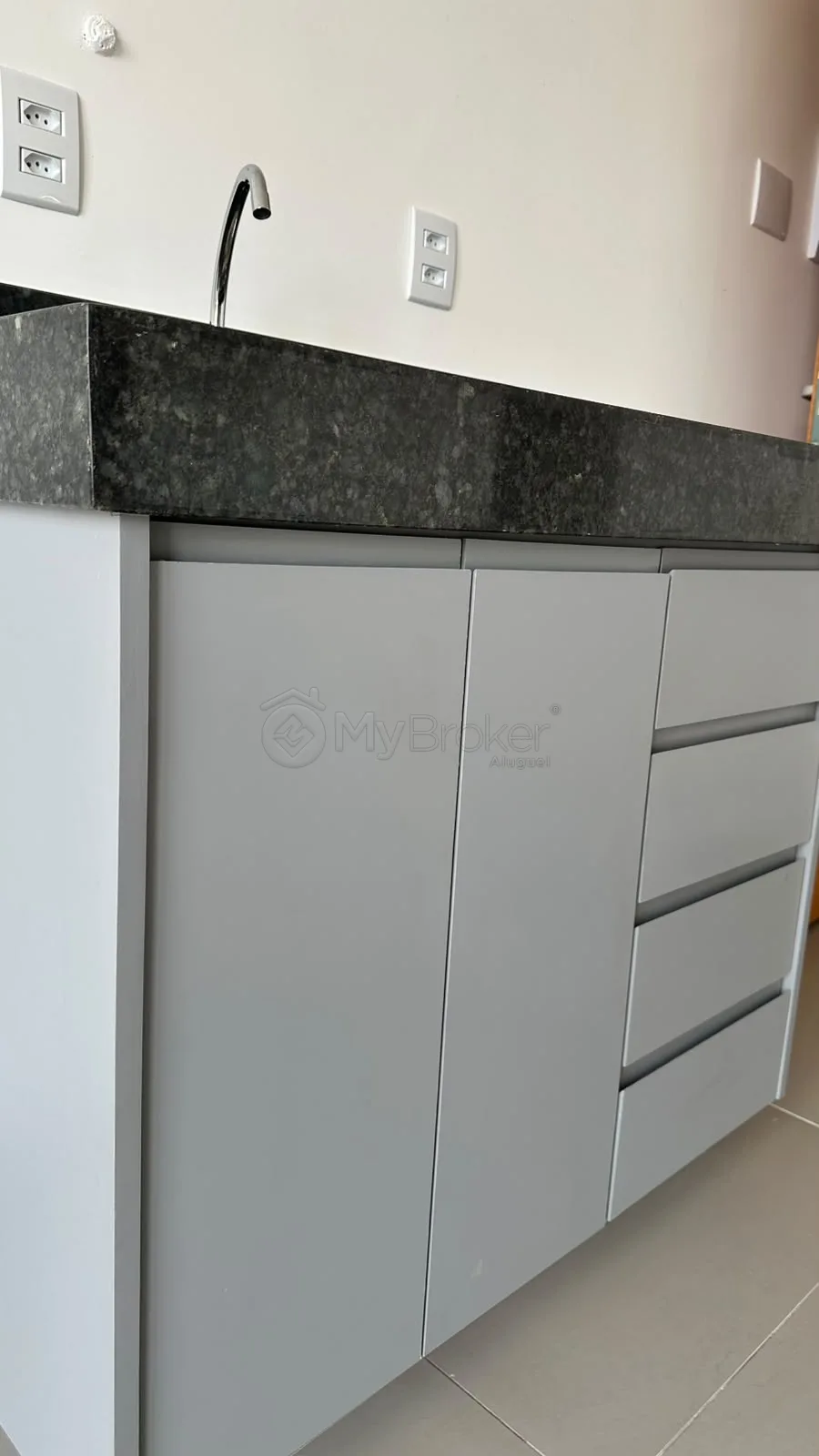 Alugar Apartamento / Flat em Goi&acirc;nia R$ 1.700,00 - Foto 7