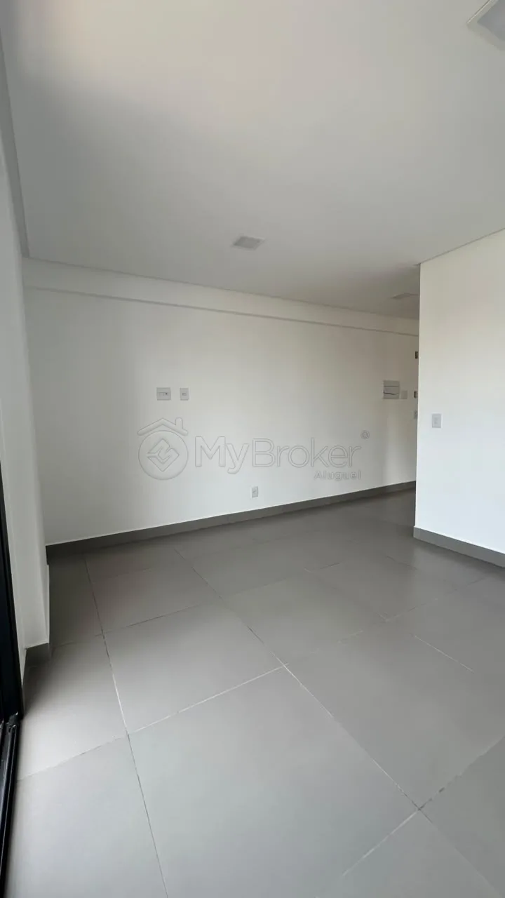 Alugar Apartamento / Flat em Goi&acirc;nia R$ 1.900,00 - Foto 2
