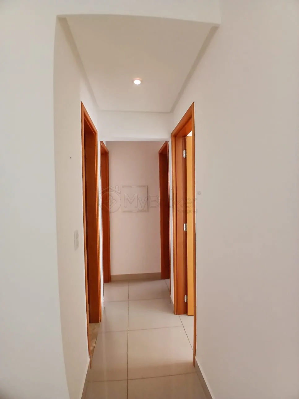 Alugar Apartamento / Padr&atilde;o em Goi&acirc;nia R$ 3.900,00 - Foto 5