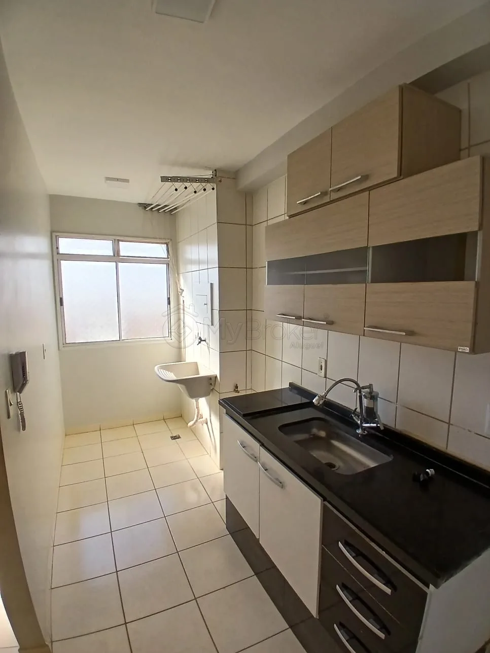 Alugar Apartamento / Padr&atilde;o em Goi&acirc;nia R$ 1.650,00 - Foto 8