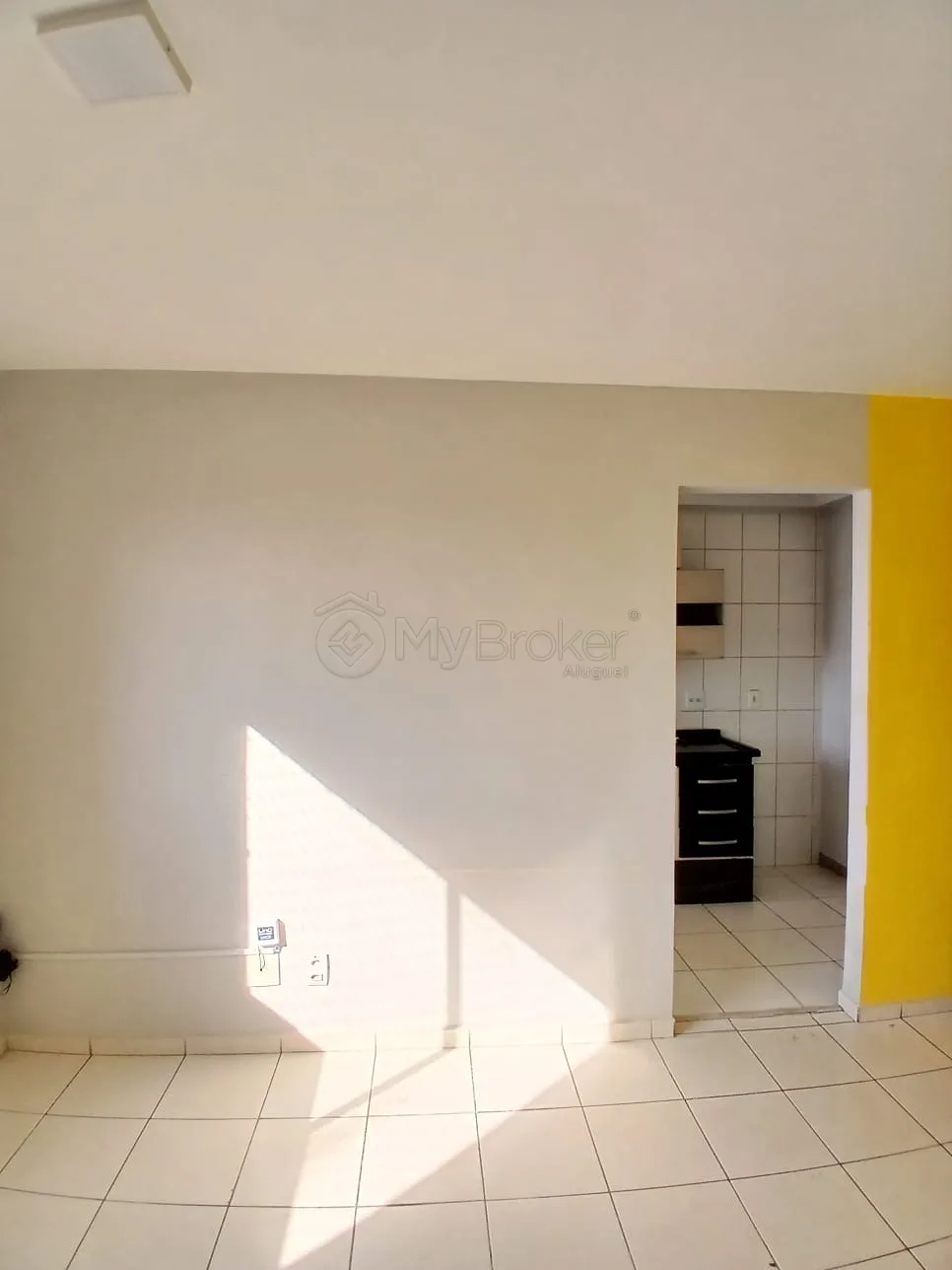 Alugar Apartamento / Padr&atilde;o em Goi&acirc;nia R$ 1.650,00 - Foto 1