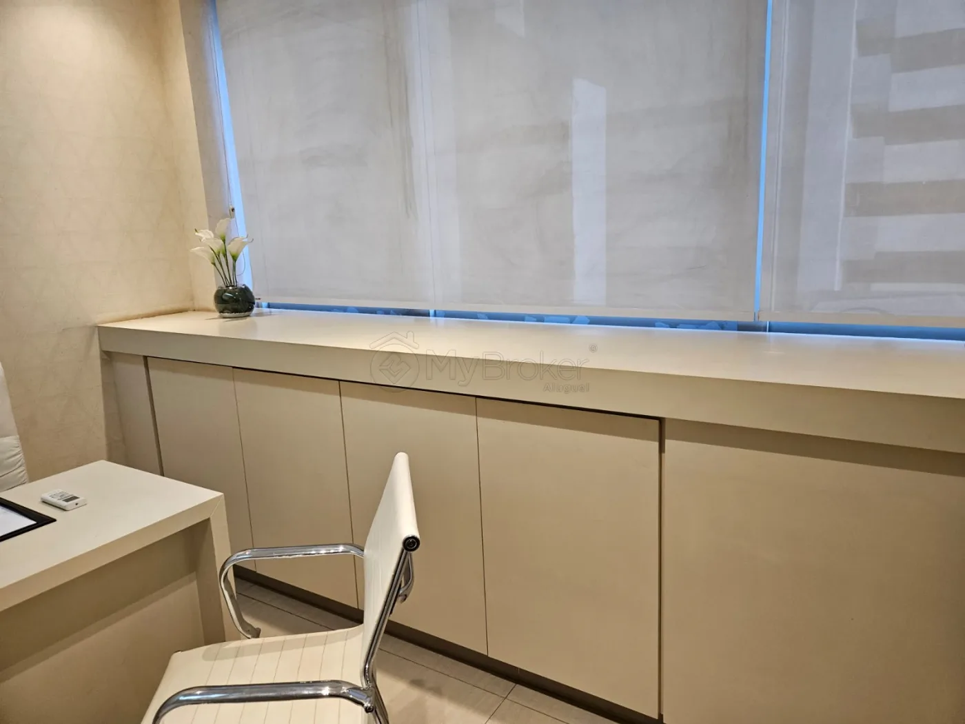 Alugar Comercial / Sala em Condom&iacute;nio em Goi&acirc;nia R$ 3.500,00 - Foto 4
