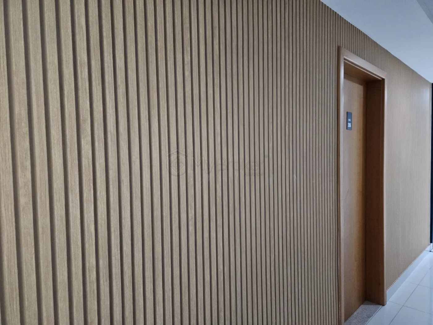 Alugar Comercial / Sala em Condom&iacute;nio em Goi&acirc;nia R$ 3.500,00 - Foto 1