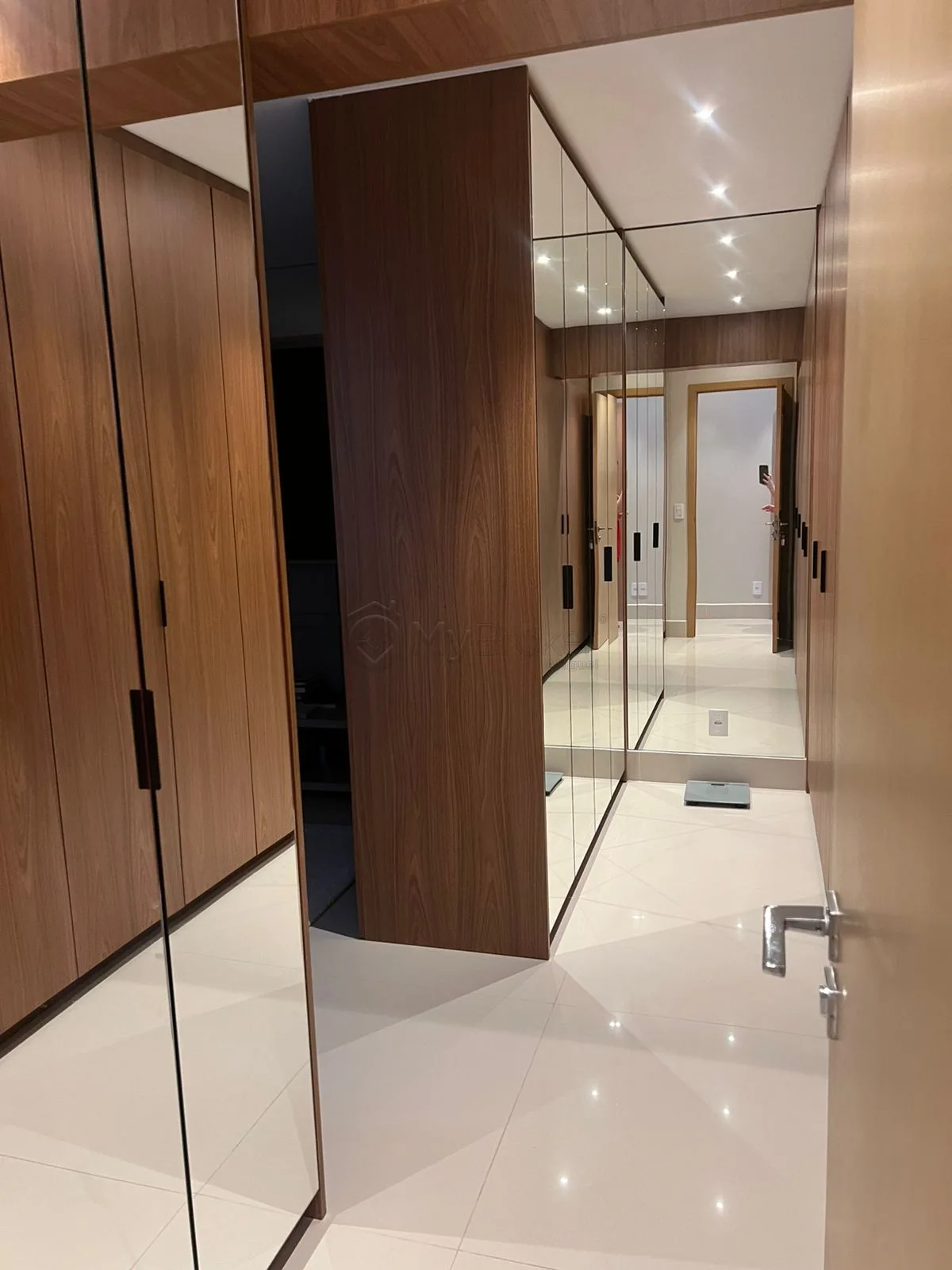 Alugar Apartamento / Padr&atilde;o em Goi&acirc;nia R$ 15.900,00 - Foto 16