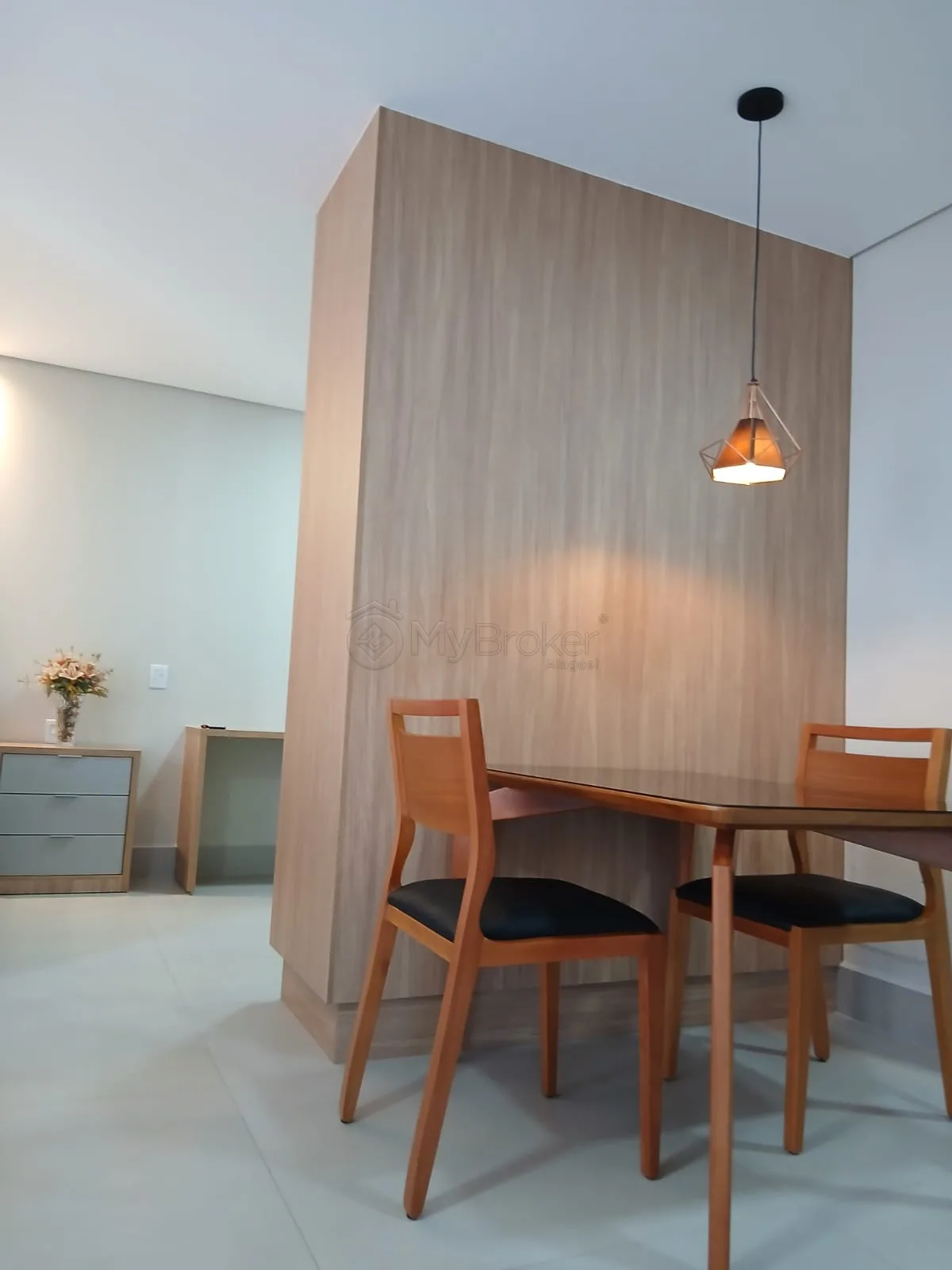 Alugar Apartamento / Flat em Goi&acirc;nia R$ 4.200,00 - Foto 3