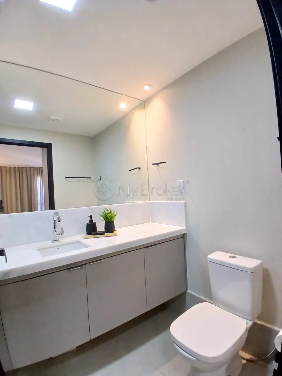 Alugar Apartamento / Flat em Goi&acirc;nia R$ 4.200,00 - Foto 16