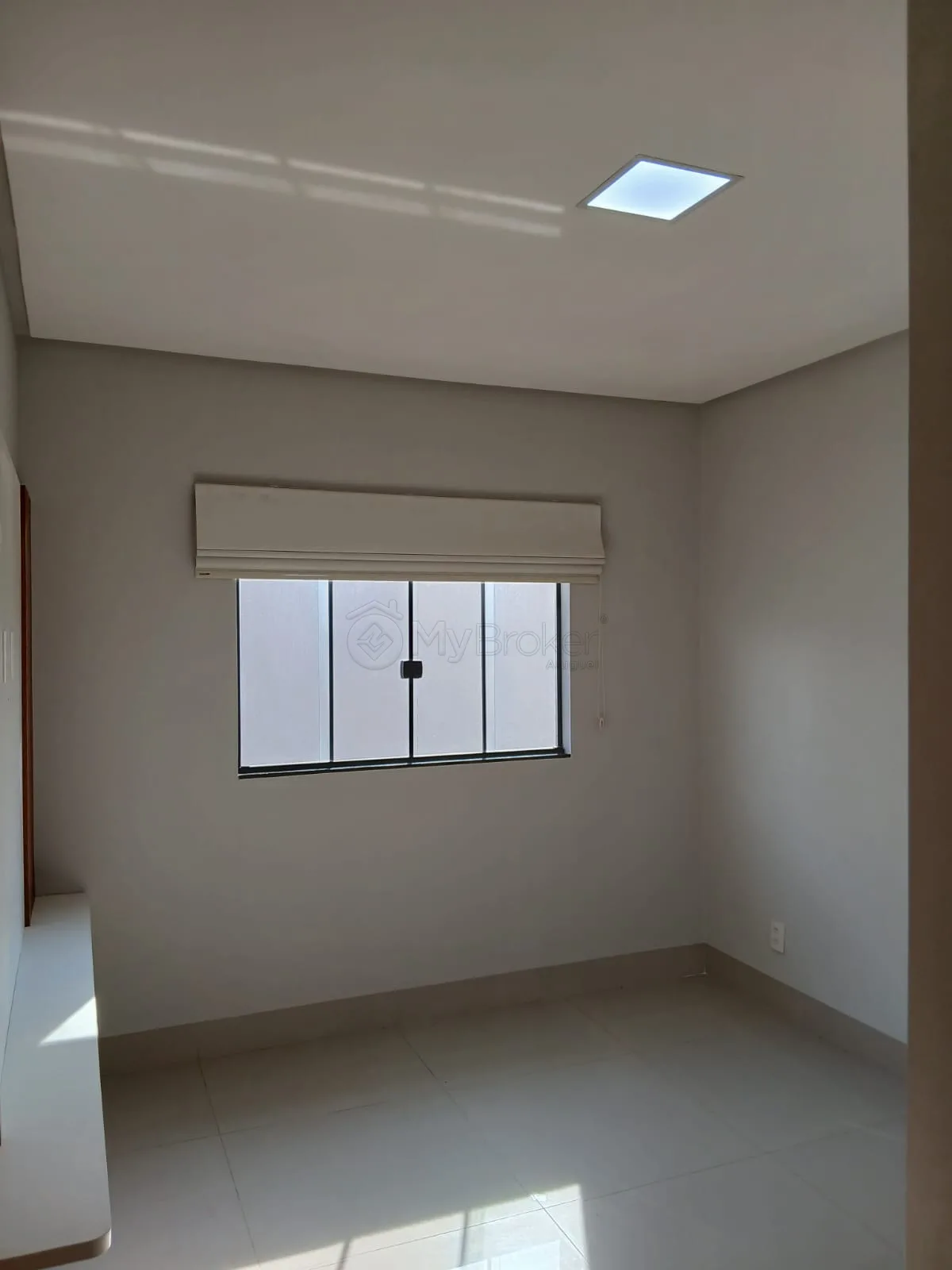 Alugar Casa / Condom&iacute;nio em Senador Canedo R$ 10.000,00 - Foto 17