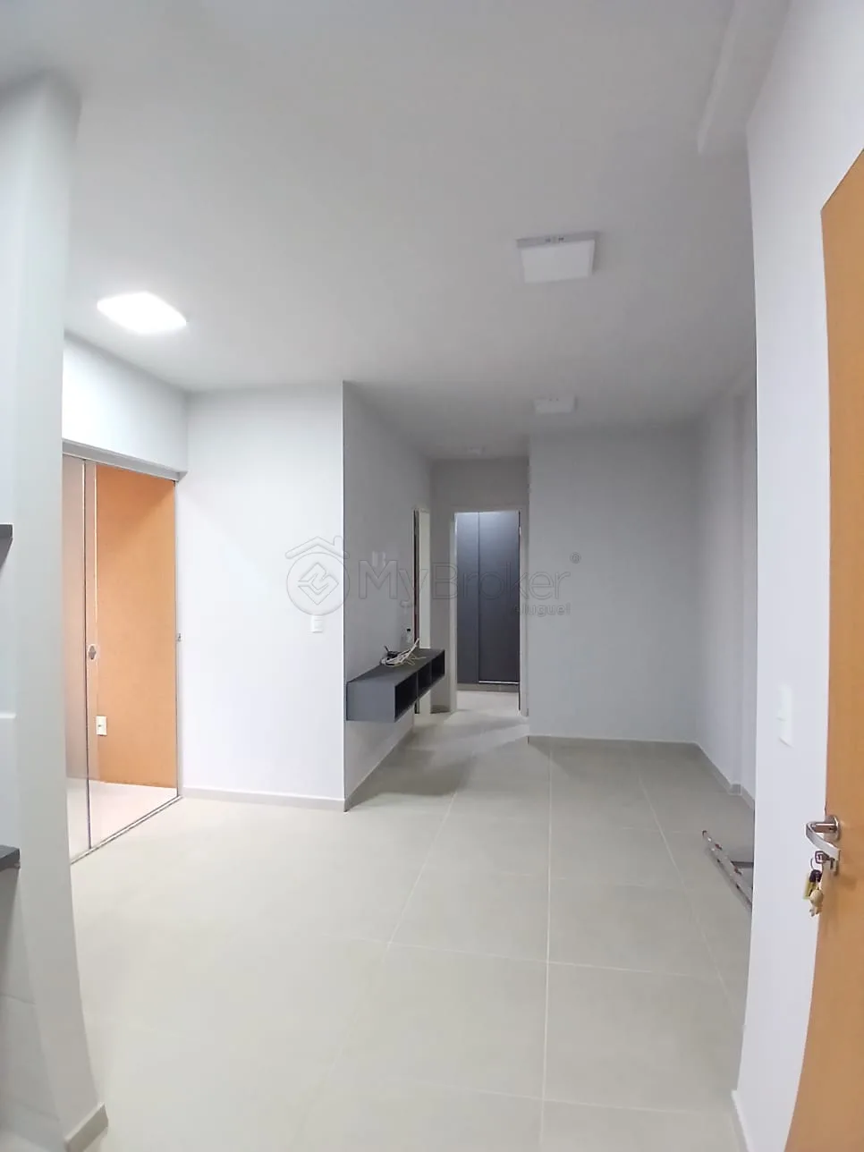 Alugar Apartamento / Padr&atilde;o em Goi&acirc;nia R$ 2.200,00 - Foto 1