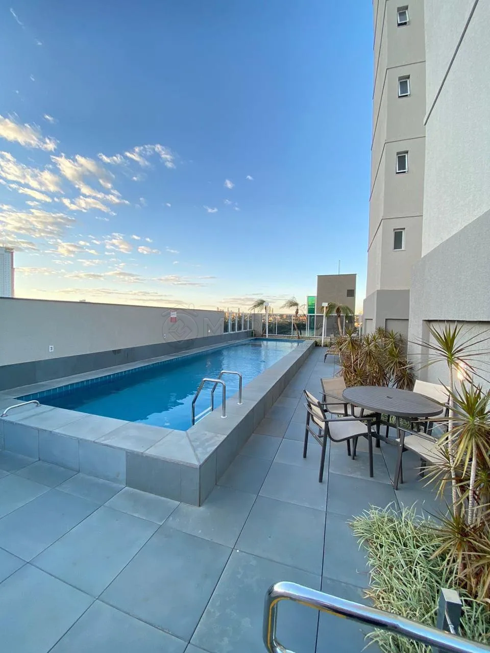 Alugar Apartamento / Padr&atilde;o em Goi&acirc;nia R$ 4.200,00 - Foto 1
