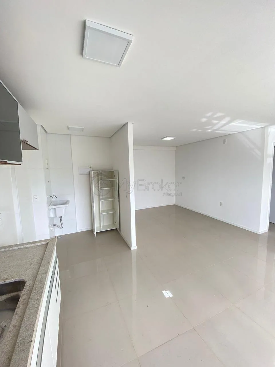 Alugar Apartamento / Padr&atilde;o em Goi&acirc;nia R$ 4.200,00 - Foto 2