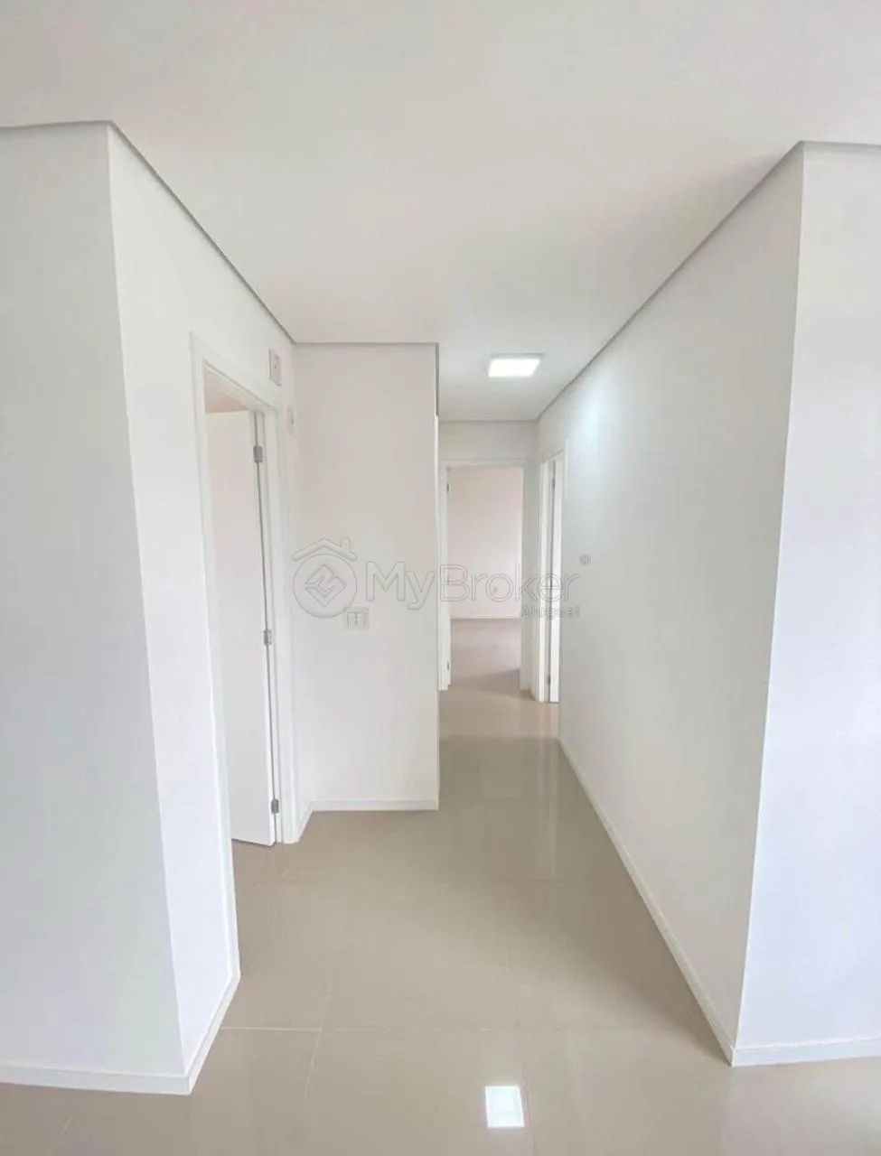 Alugar Apartamento / Padr&atilde;o em Goi&acirc;nia R$ 4.200,00 - Foto 8