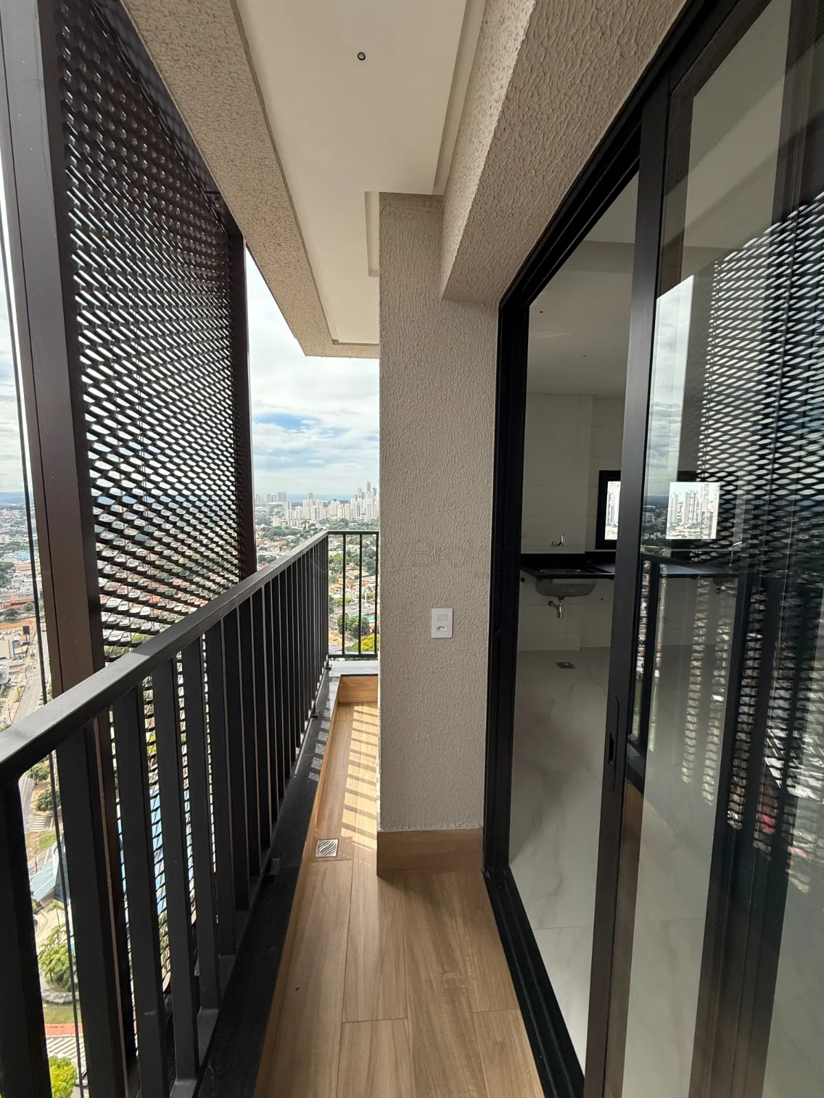 Alugar Apartamento / Padr&atilde;o em Goi&acirc;nia R$ 4.200,00 - Foto 17