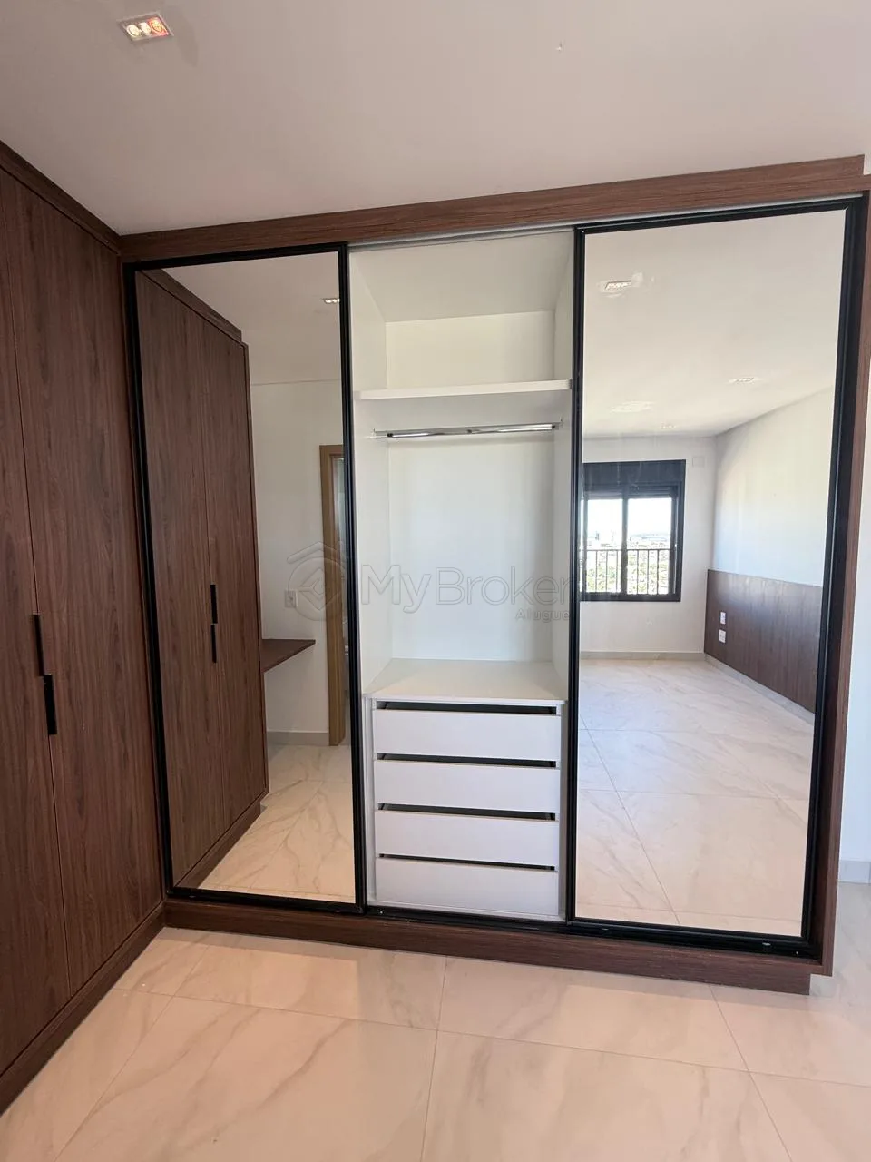 Alugar Apartamento / Padr&atilde;o em Goi&acirc;nia R$ 4.200,00 - Foto 11