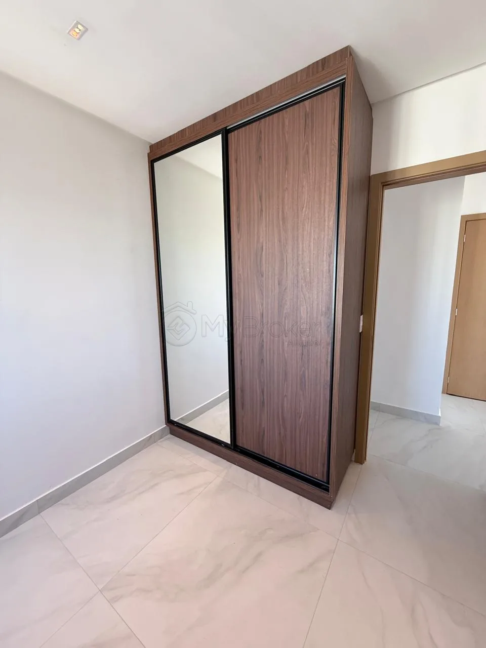 Alugar Apartamento / Padr&atilde;o em Goi&acirc;nia R$ 4.200,00 - Foto 7