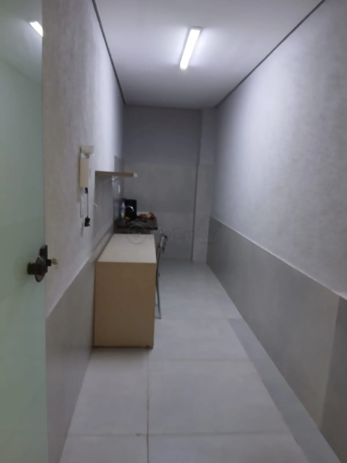 Alugar Comercial / Sala em Goi&acirc;nia R$ 40.000,00 - Foto 10