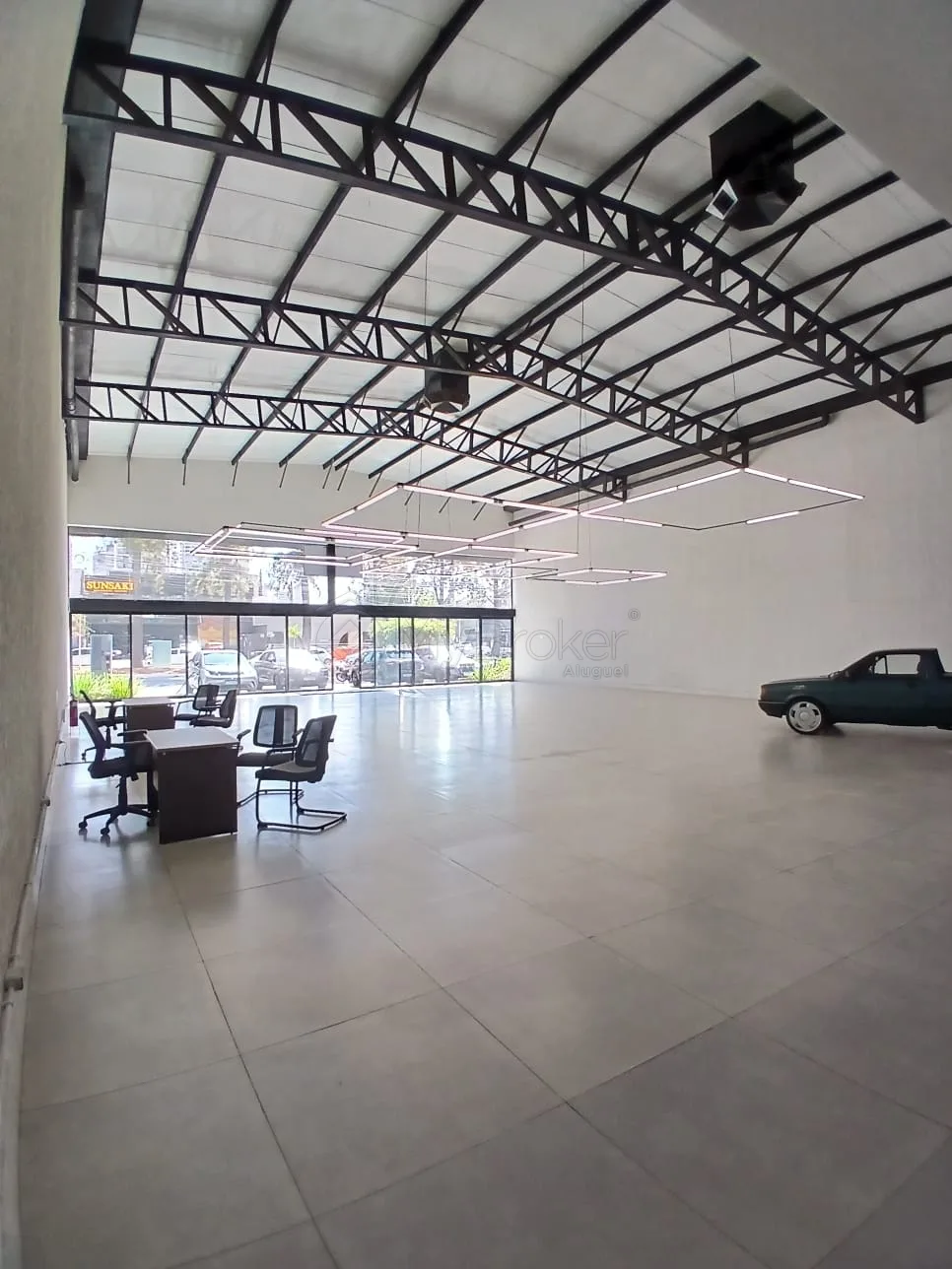 Alugar Comercial / Sala em Goi&acirc;nia R$ 40.000,00 - Foto 5