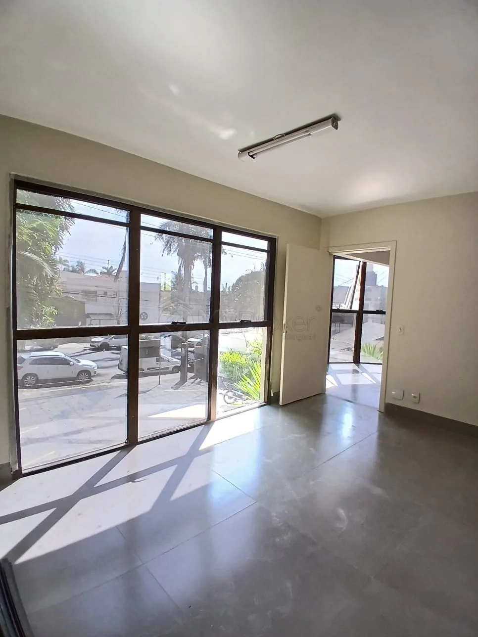 Alugar Comercial / Pr&eacute;dio em Goi&acirc;nia R$ 25.000,00 - Foto 5