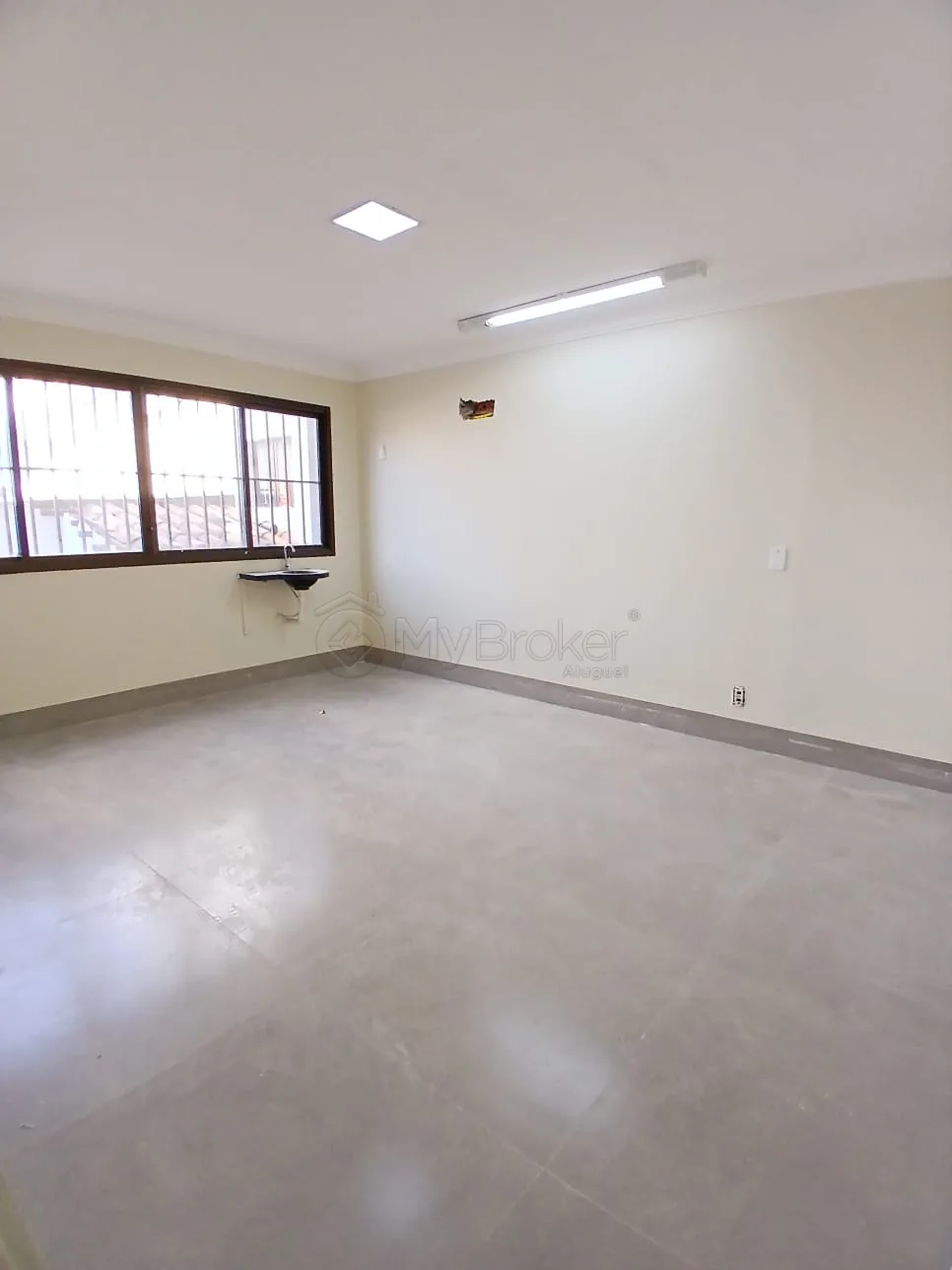 Alugar Comercial / Pr&eacute;dio em Goi&acirc;nia R$ 25.000,00 - Foto 6