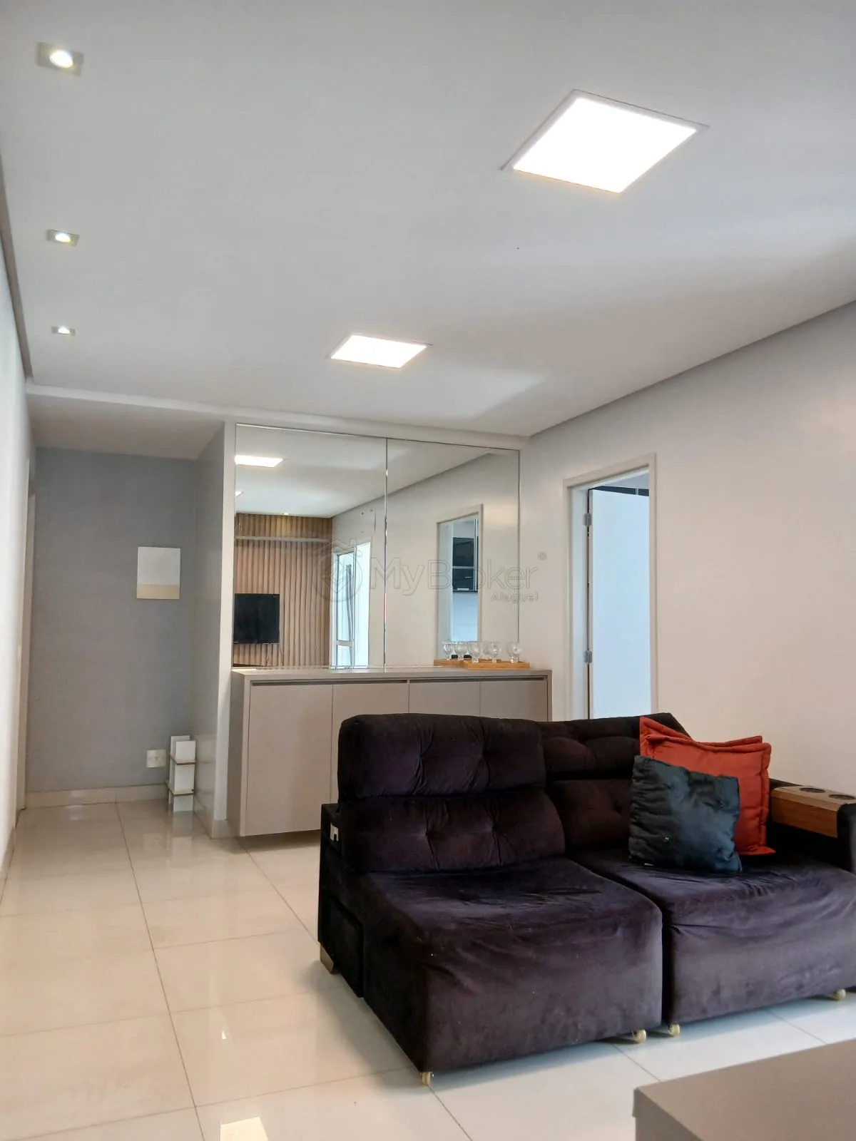 Alugar Apartamento / Padr&atilde;o em Goi&acirc;nia R$ 5.000,00 - Foto 3
