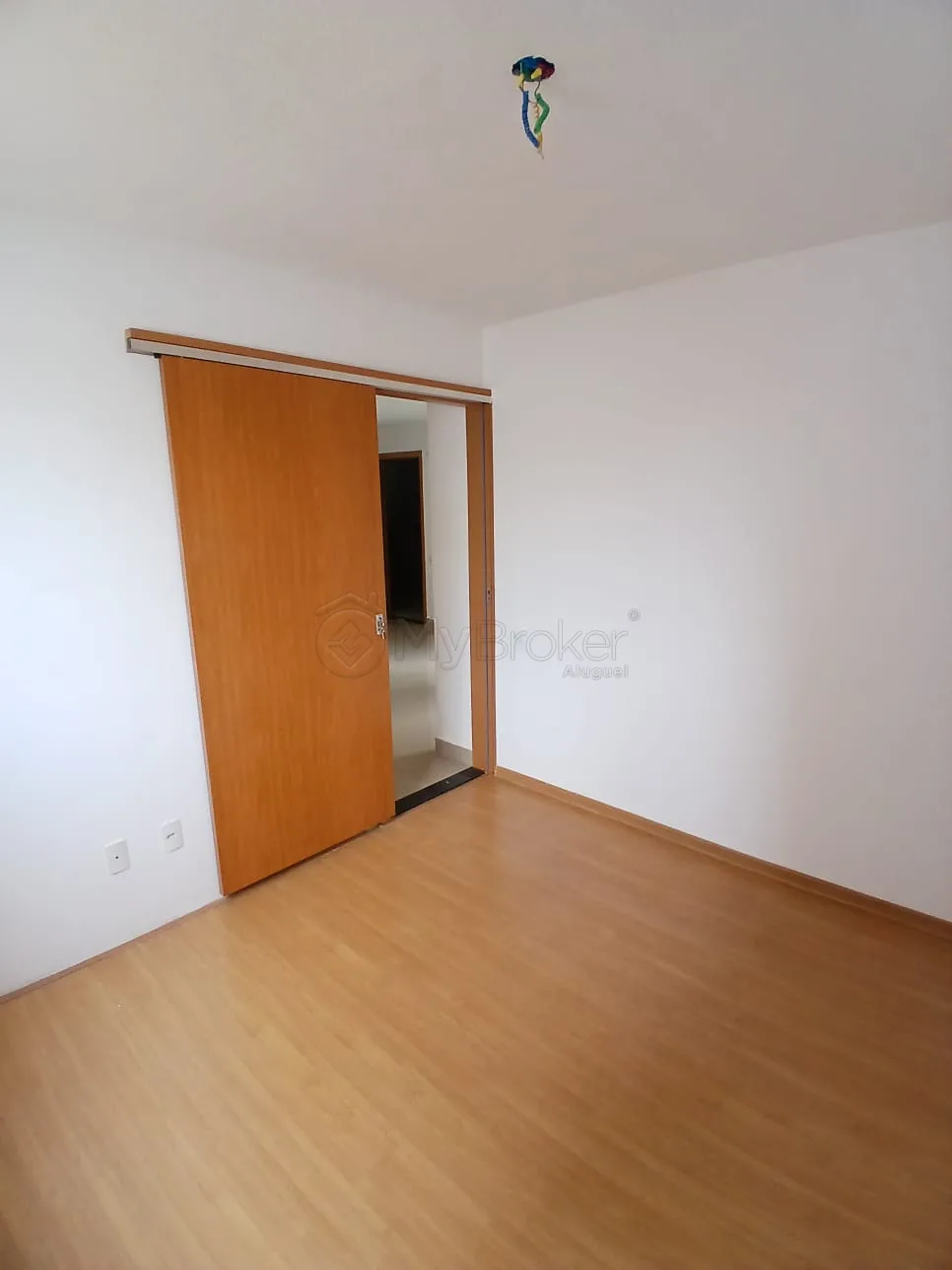 Alugar Apartamento / Padr&atilde;o em Goi&acirc;nia R$ 1.450,00 - Foto 2