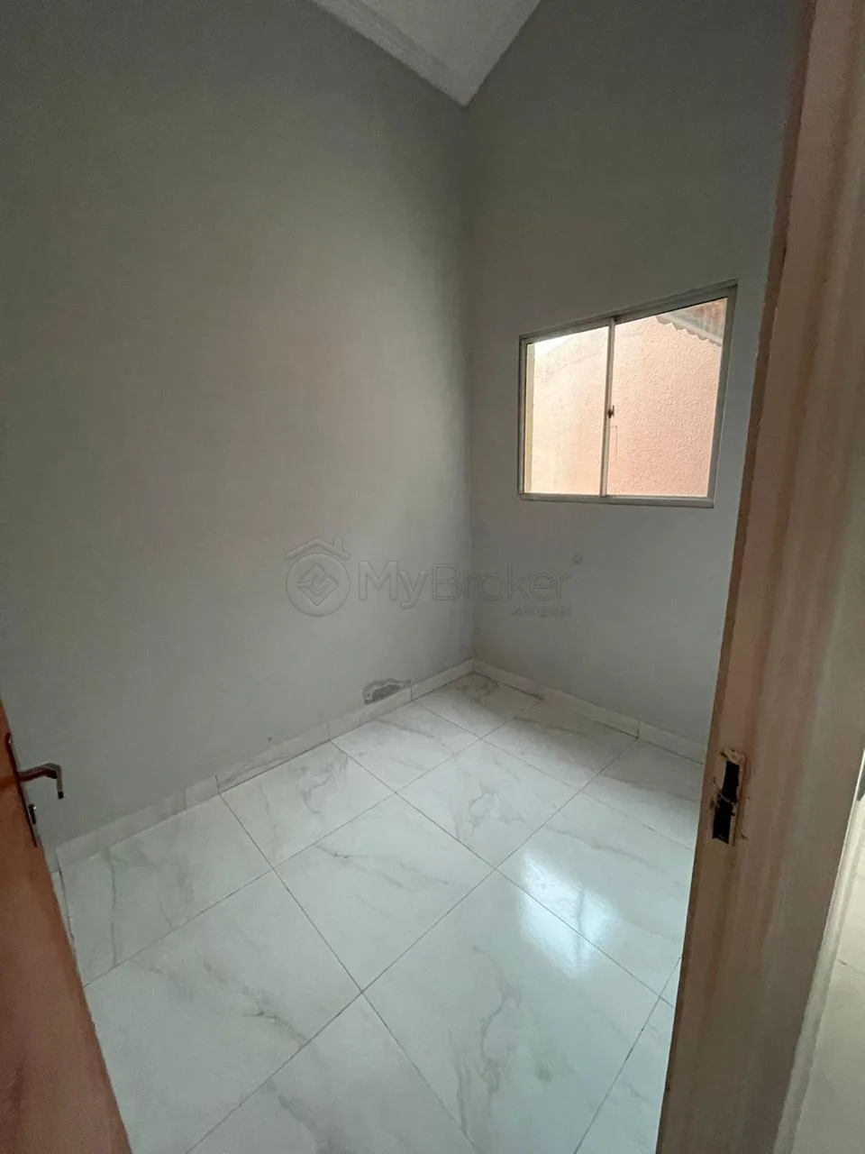 Alugar Casa / Condom&iacute;nio em Goi&acirc;nia R$ 1.699,90 - Foto 5