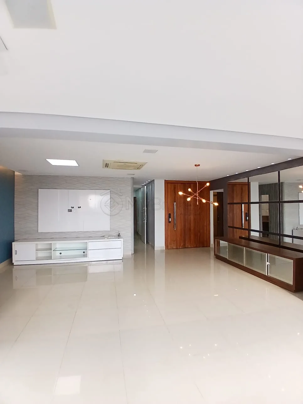 Alugar Apartamento / Padr&atilde;o em Goi&acirc;nia R$ 8.000,00 - Foto 3