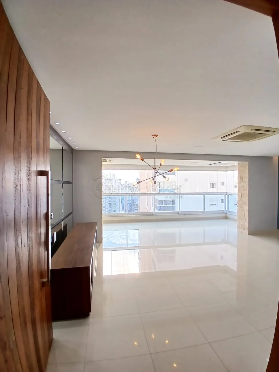 Alugar Apartamento / Padr&atilde;o em Goi&acirc;nia R$ 8.000,00 - Foto 1