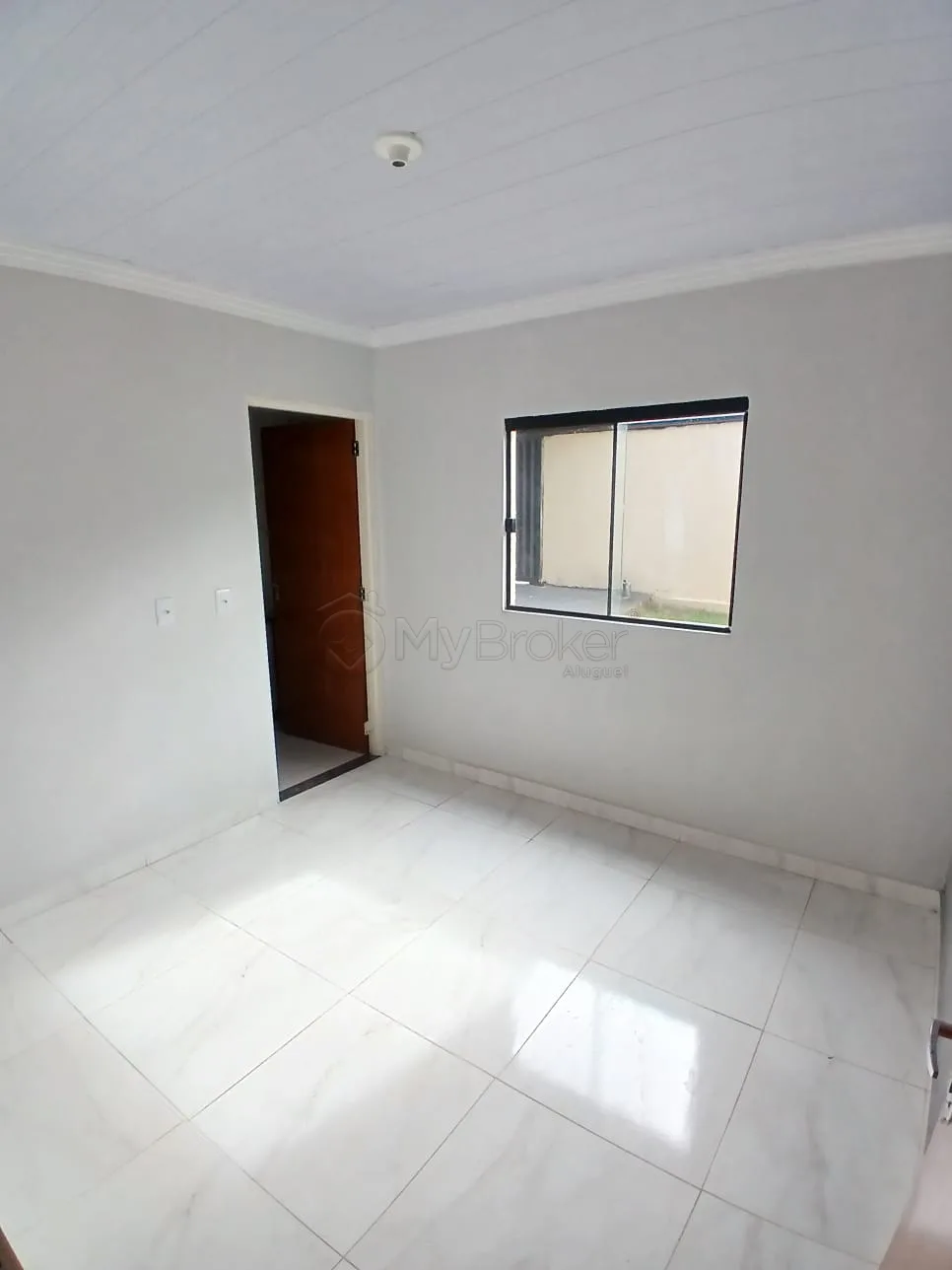 Alugar Casa / Padr&atilde;o em Goi&acirc;nia R$ 1.800,00 - Foto 12