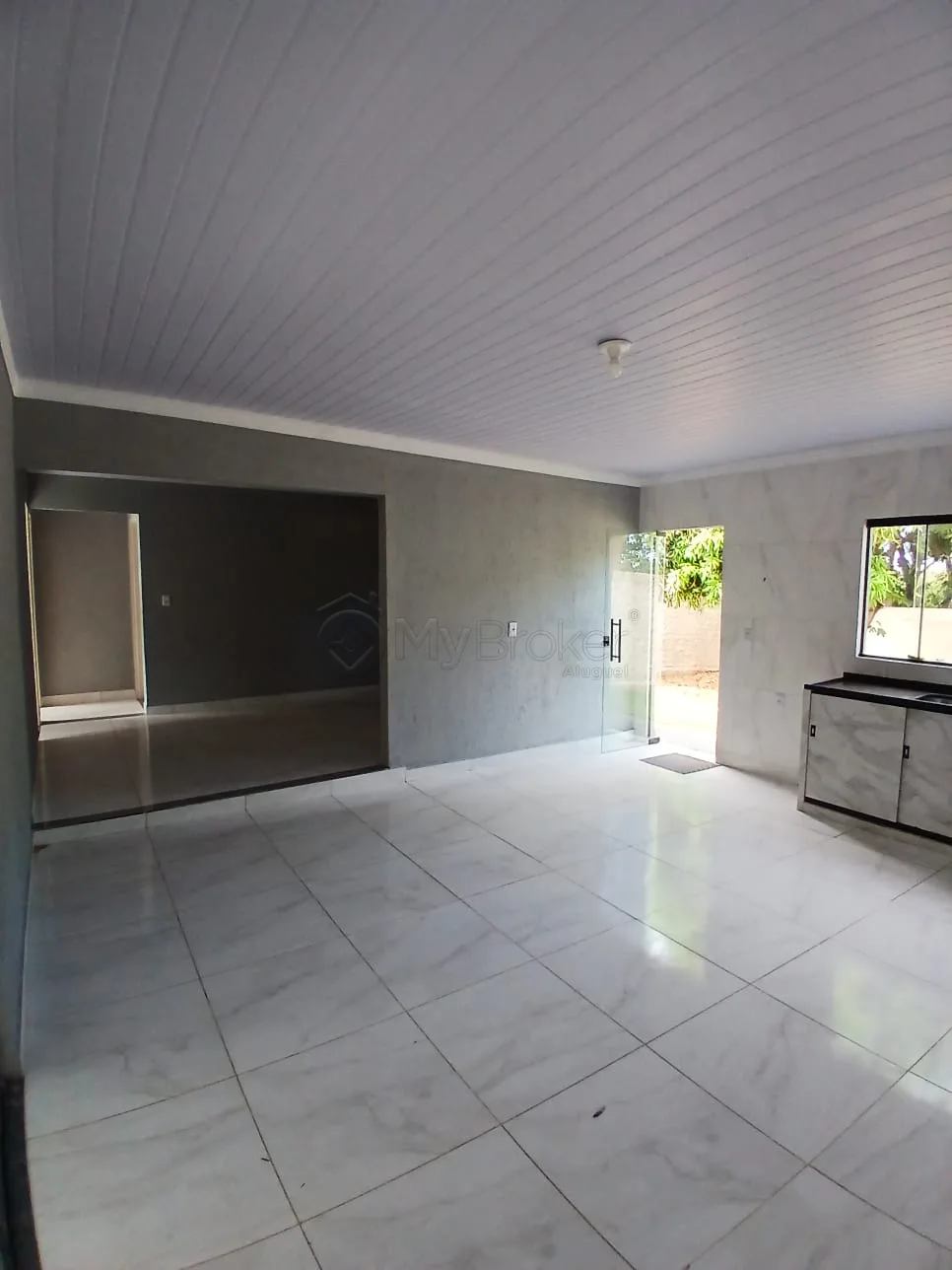 Alugar Casa / Padr&atilde;o em Goi&acirc;nia R$ 1.800,00 - Foto 6