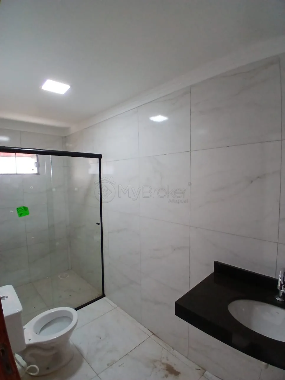 Alugar Casa / Padr&atilde;o em Goi&acirc;nia R$ 1.800,00 - Foto 13