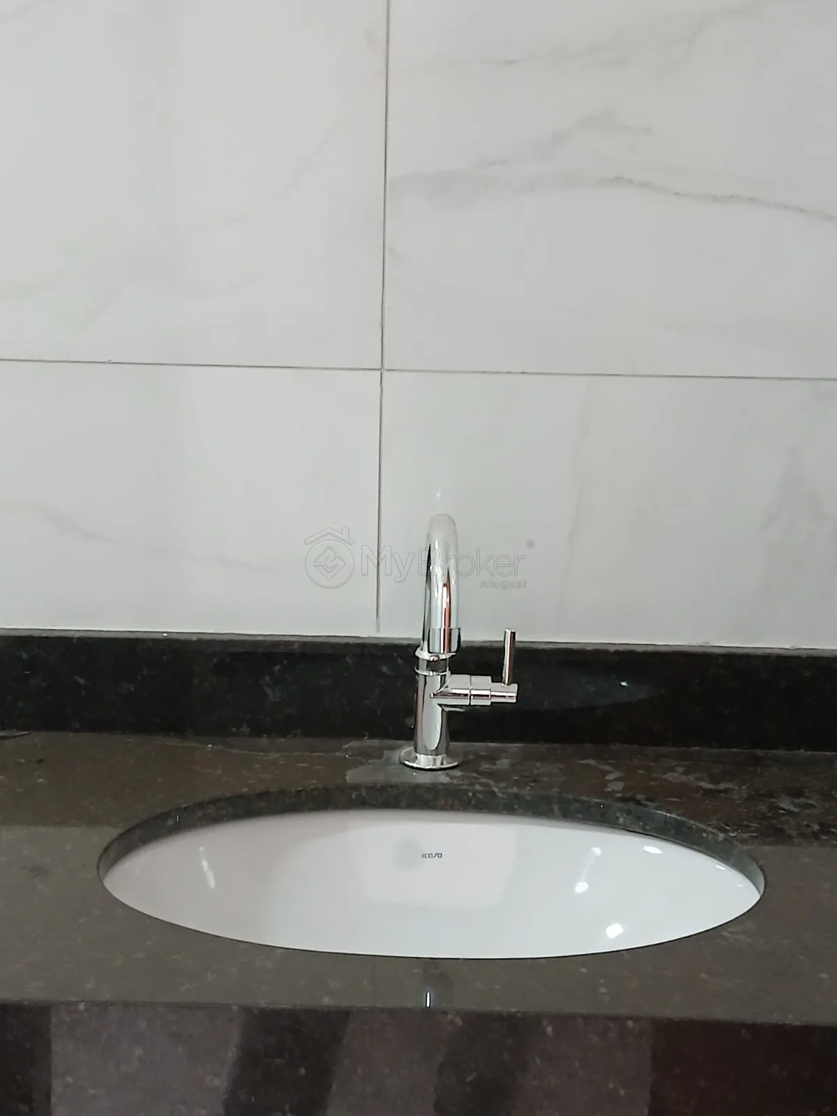 Alugar Casa / Padr&atilde;o em Goi&acirc;nia R$ 1.800,00 - Foto 12