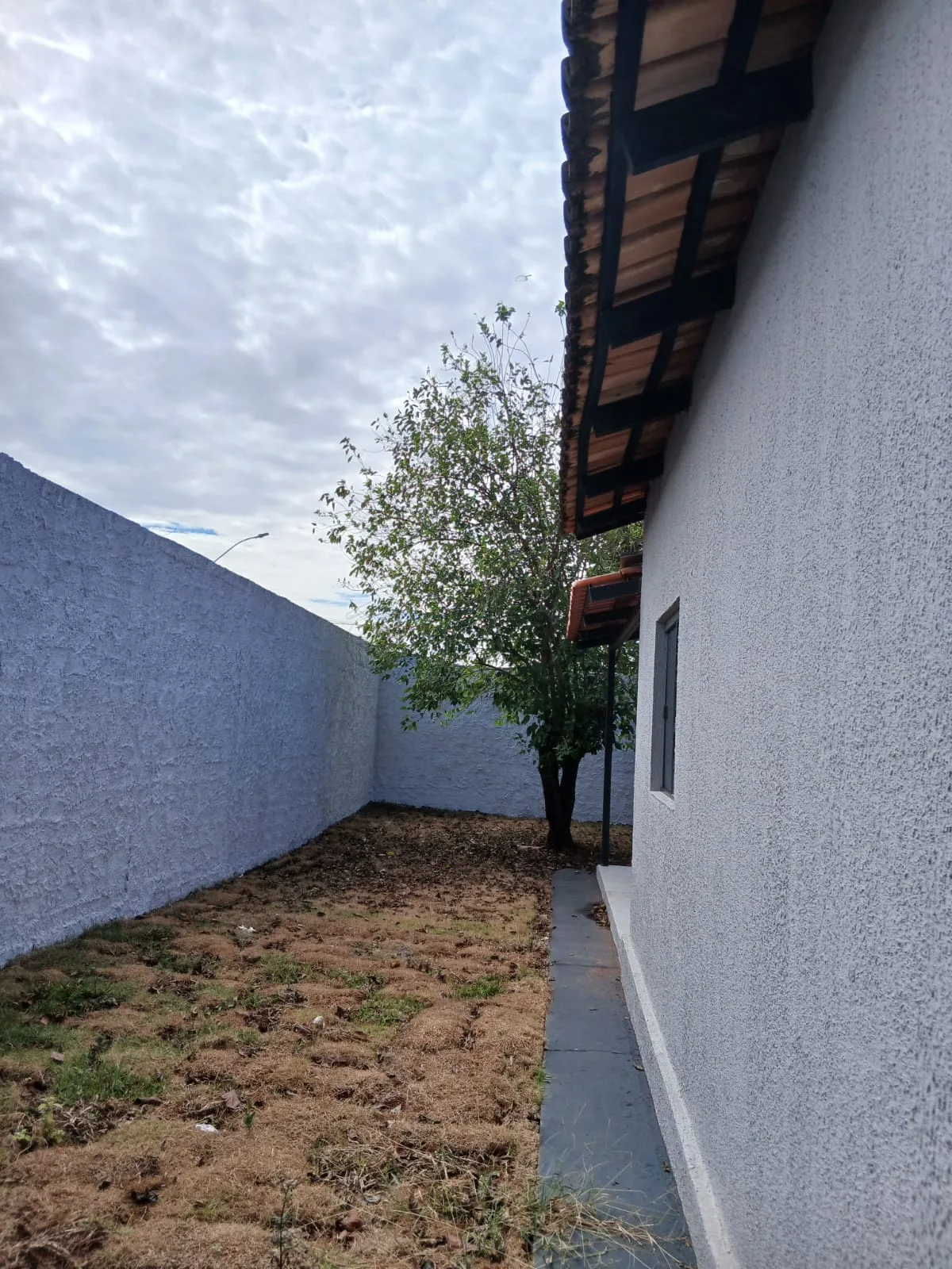 Alugar Casa / Padr&atilde;o em Goi&acirc;nia R$ 1.800,00 - Foto 10